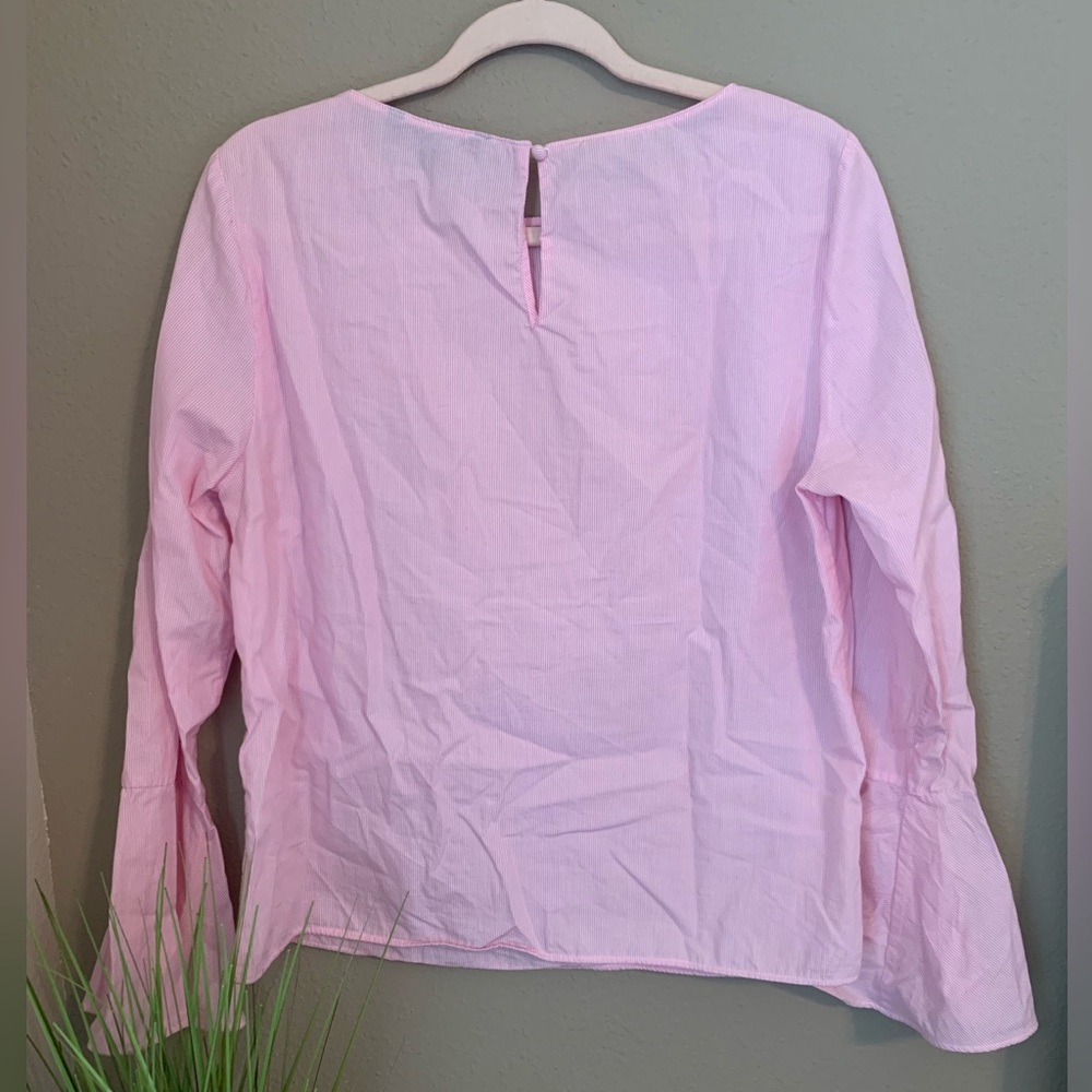 Banana Republic pink/white pinstripe long sleeve blouse. Size M. - Picture 2 of 10
